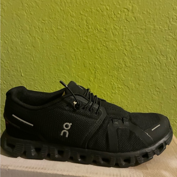 On Cloud Women’s Running Charcoal Athletic Shoes size 8 - Picture 11 of 14